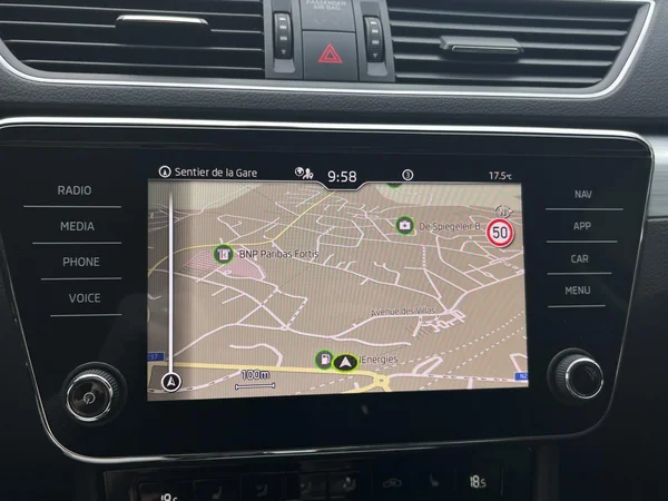 SKODA Superb Combi (2024) — foto 4 van 19