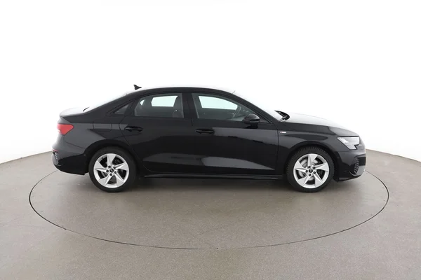 Audi A3 (2021) — foto 13 van 16