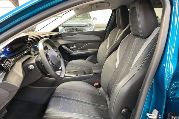 Peugeot 408 (2025) — foto 8 van 29