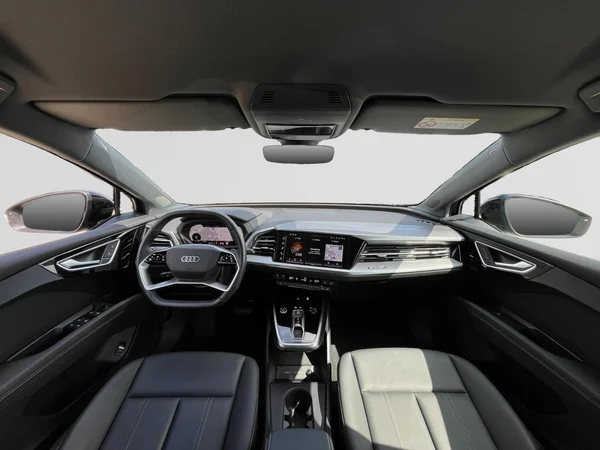AUDI Q4 e-tron (2025) — foto 16 van 22