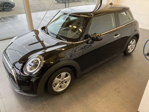 MINI One (2022) — foto 14 van 19