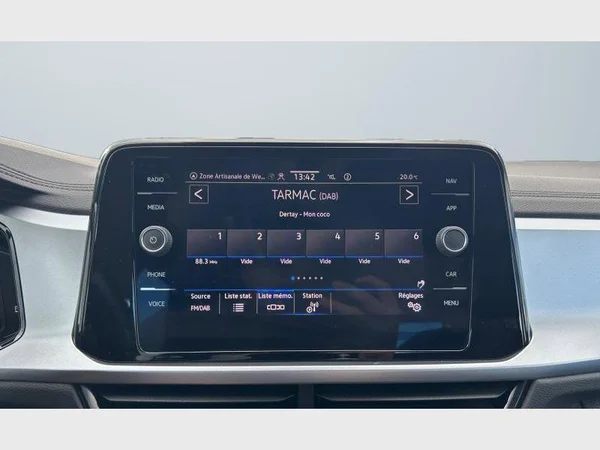 Volkswagen T-Roc (2022) — foto 5 van 29