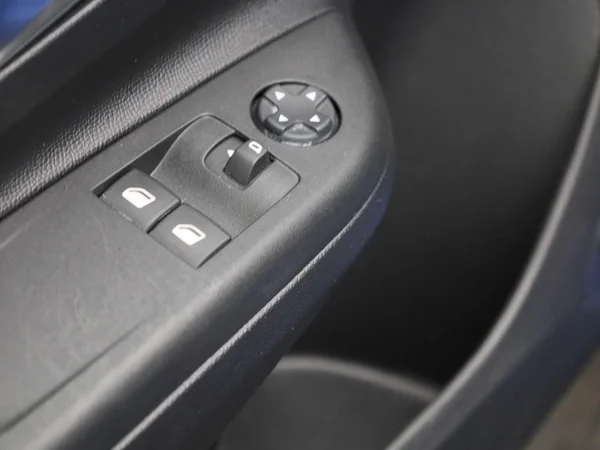 Opel Corsa (2022) — foto 19 van 36