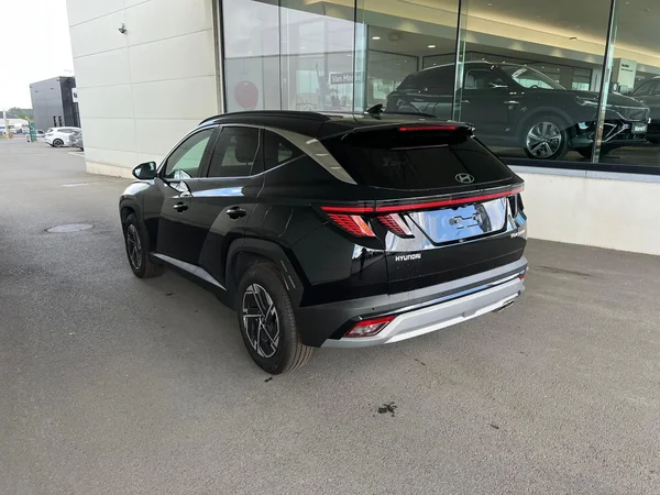 Hyundai Tucson (2025) — foto 8 van 12