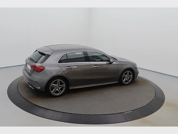 MERCEDES-BENZ A 200 (2024) — foto 24 van 25