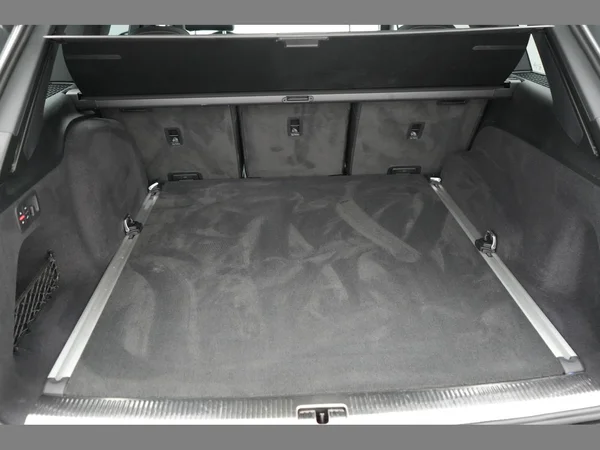 AUDI Q7 e-hybrid (PHEV) (2024) — foto 10 van 37