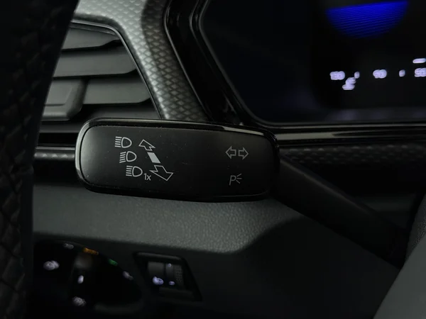 VOLKSWAGEN T-Cross (2023) — foto 15 van 26