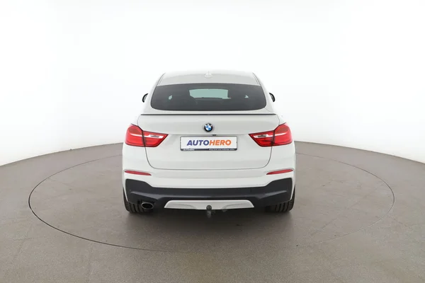 BMW X4 (2016) — foto 11 van 16