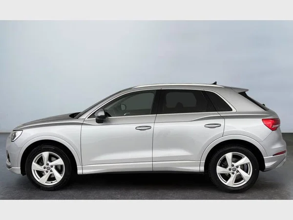 Audi Q3 (2019) — foto 30 van 35