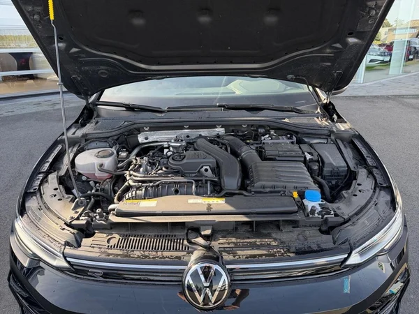 VOLKSWAGEN Golf VIII (2025) — foto 15 van 25