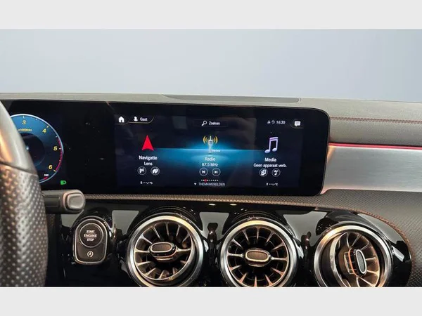 Mercedes-Benz CLA 200 (2022) — foto 5 van 23