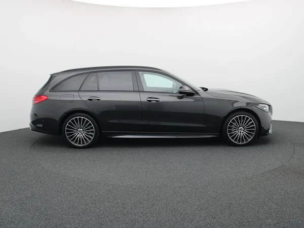 Mercedes-Benz C-Klasse (2025) — foto 21 van 24