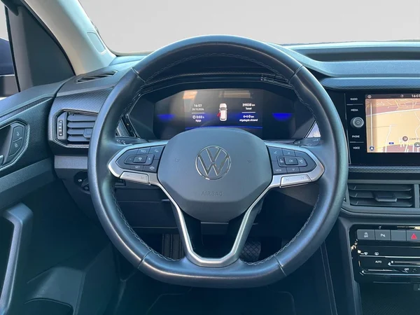 VOLKSWAGEN T-Cross (2024) — foto 4 van 16