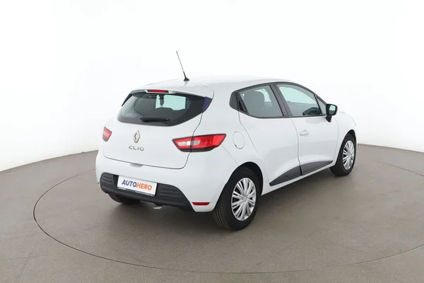 Renault Clio (2018) — foto 12 van 16