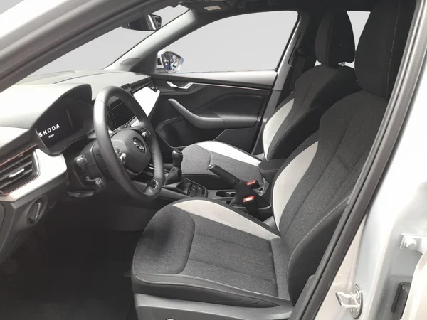 SKODA Scala (2025) — foto 10 van 24