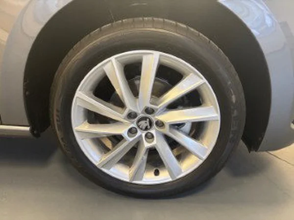 SKODA Scala (2025) — foto 18 van 25
