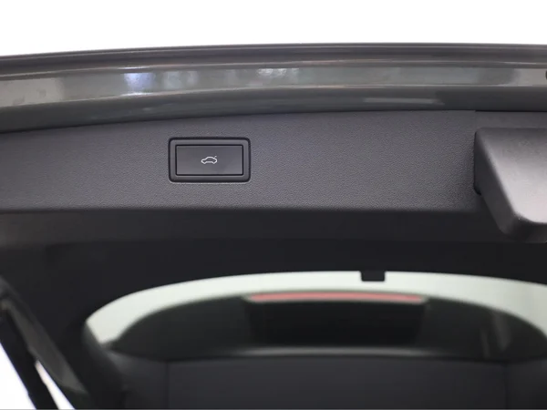 VOLKSWAGEN Tiguan (2024) — foto 3 van 20