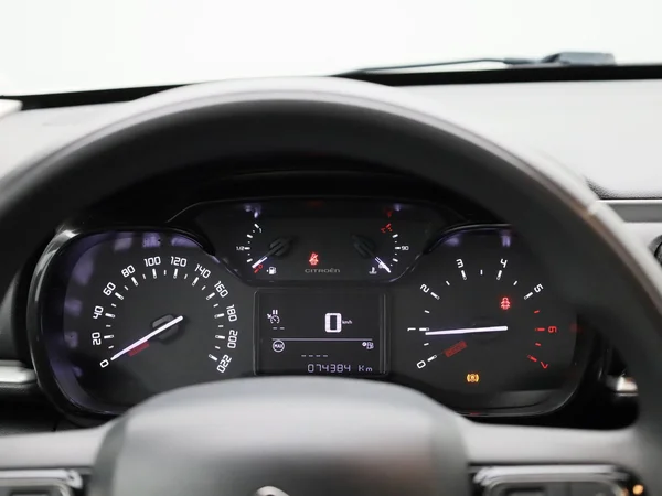 Citroën C3 (2021) — foto 2 van 35