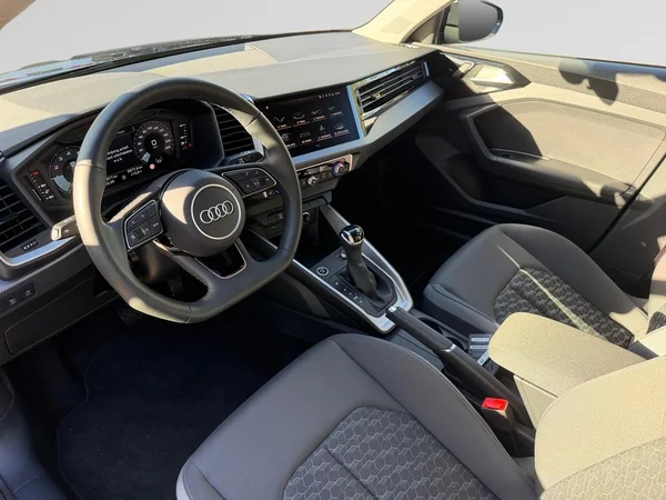 AUDI A1 Allstreet (2025) — foto 13 van 17