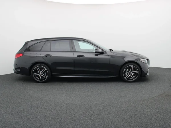 Mercedes-Benz C-Klasse (2025) — foto 25 van 28