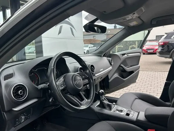 Audi A3 (2019) — foto 2 van 18