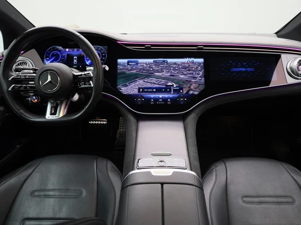 Mercedes-Benz EQE (2022) — foto 72 van 72