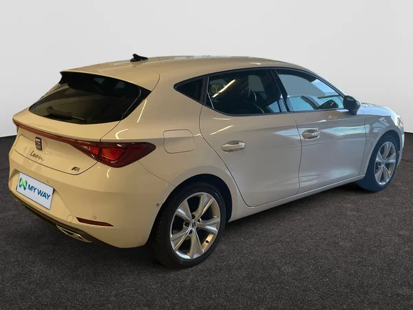 SEAT Leon (2021) — foto 17 van 20