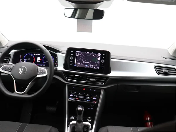 VOLKSWAGEN T-Roc (2025) — foto 12 van 17