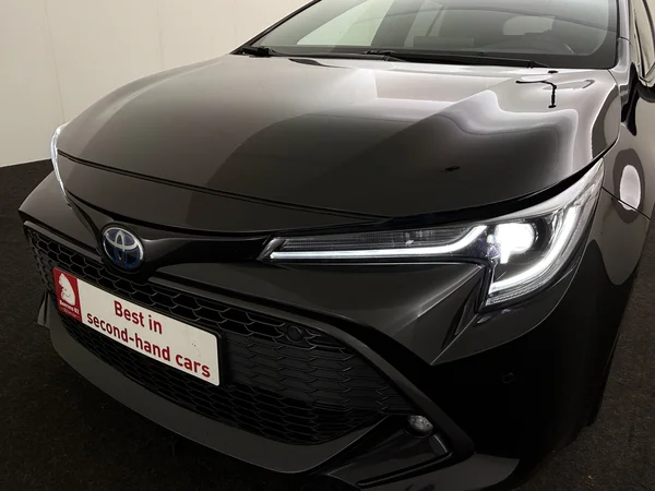 TOYOTA Corolla (2022) — foto 21 van 28