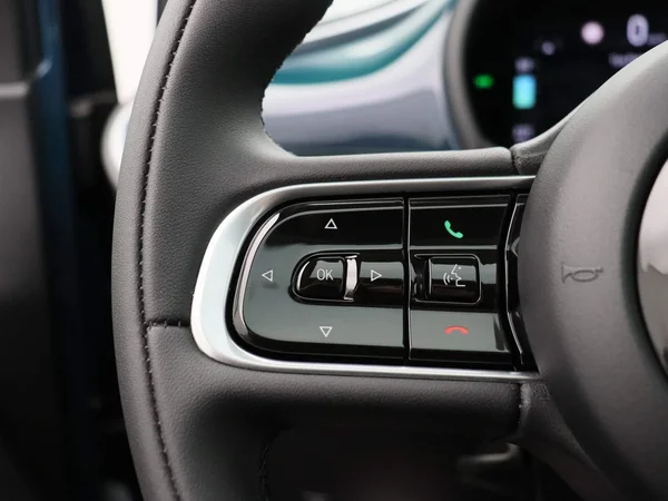 Fiat 500e (2022) — foto 13 van 36
