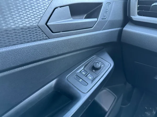 VOLKSWAGEN Caddy (2021) — foto 5 van 17