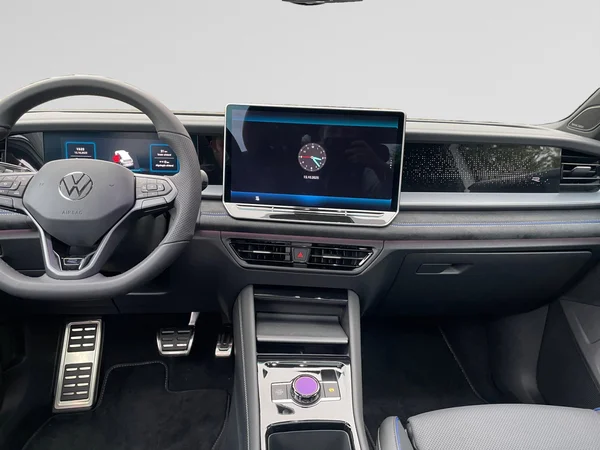 VOLKSWAGEN Tayron eHybrid (PHEV) (2025) — foto 7 van 24