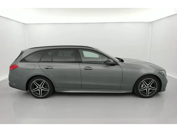 MERCEDES-BENZ C Break (2022) — foto 11 van 36