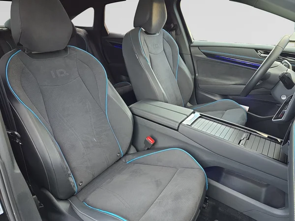 VOLKSWAGEN ID.7 (2024) — foto 3 van 37