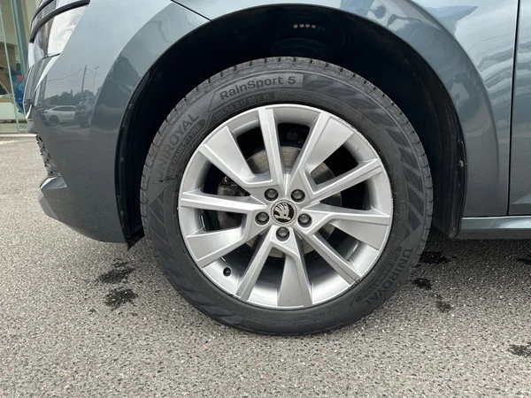 SKODA Kamiq (2021) — foto 22 van 24