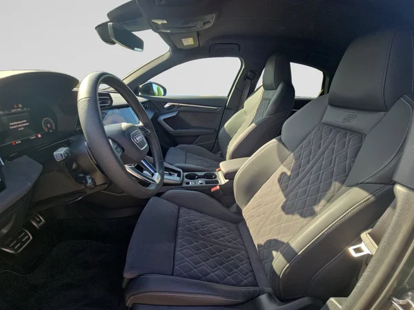 AUDI A3 Sedan (2025) — foto 7 van 24