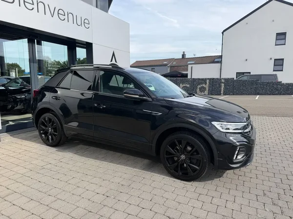Volkswagen T-Roc (2022) — foto 14 van 24