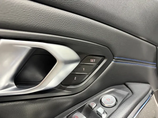 Bmw 330 (2020) — foto 2 van 36