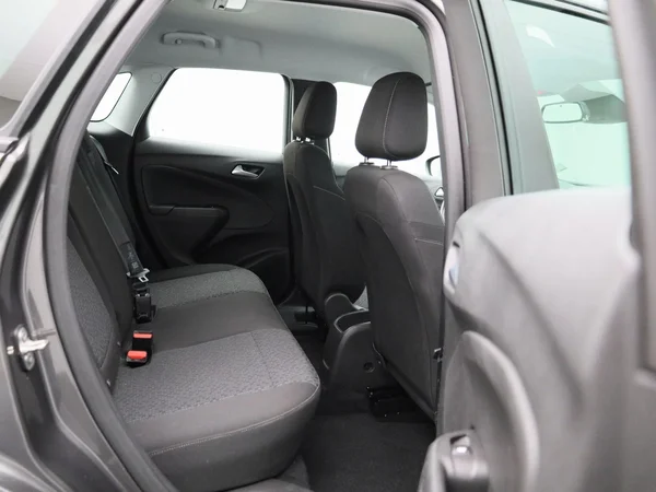 Opel Crossland (2021) — foto 27 van 40