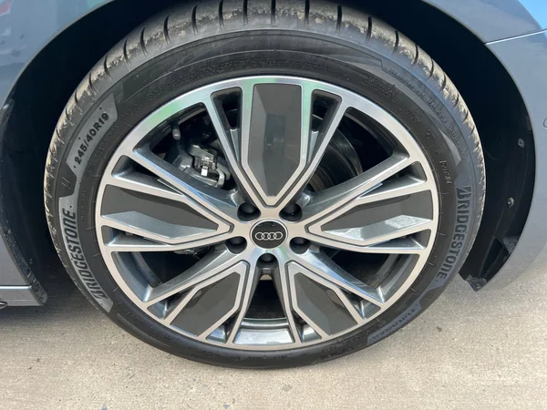 AUDI A5 Avant (2025) — foto 13 van 24