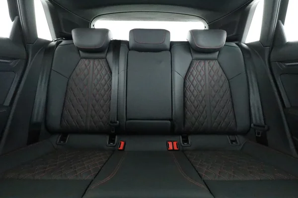 Audi S3 (2023) — foto 6 van 16