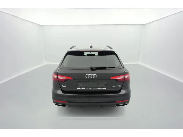 AUDI A4 Avant (2023) — foto 24 van 36
