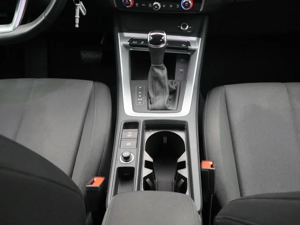 Audi Q3 (2023) — foto 6 van 26