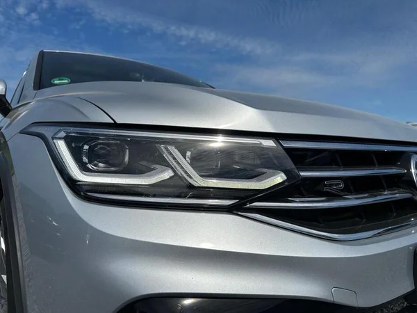 VOLKSWAGEN Tiguan (2022) — foto 34 van 34