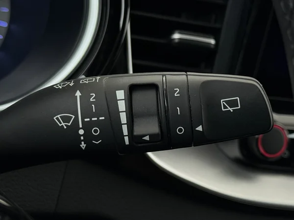 KIA Cee'd (2022) — foto 17 van 30