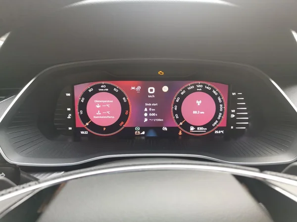 SKODA Octavia SW (2025) — foto 6 van 23