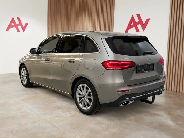 Mercedes-Benz B-180 (2019) — foto 30 van 30