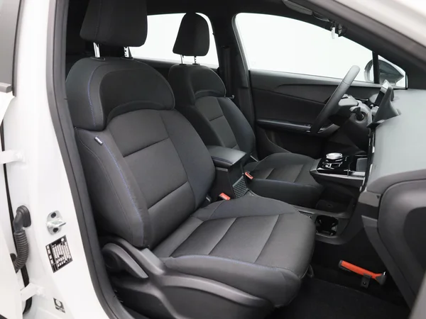 MG MG4 EV (2023) — foto 20 van 32