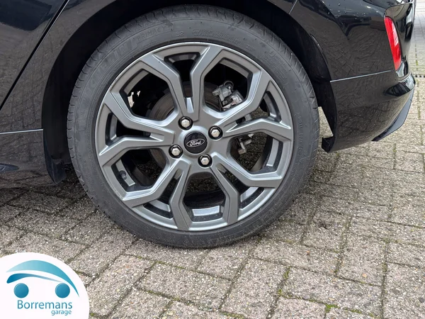 Ford Fiesta (2018) — foto 19 van 28