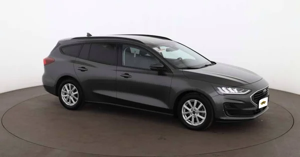 Ford Focus Sw (2022) — foto 2 van 48